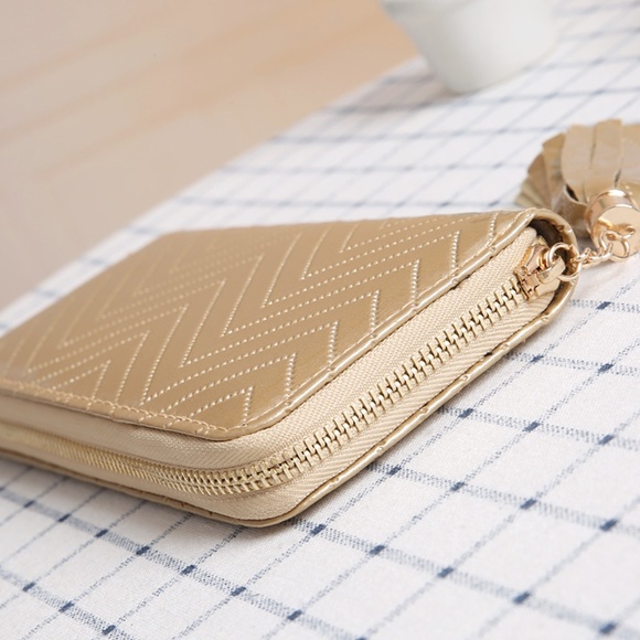 $10 ADD ON ITEM- Gold Chevron Pattern Tassel Wallet Stylish Zippered Clutch - Picture 5 of 10